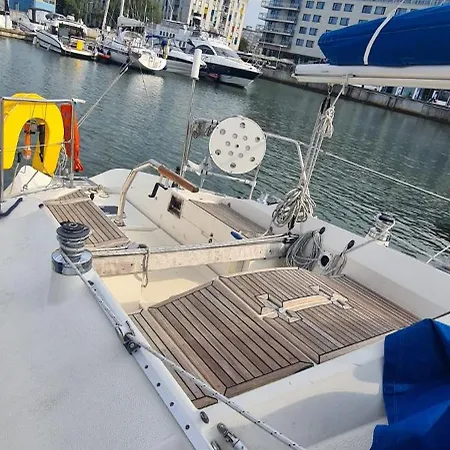 Private Yacht In The Heart Of Talin